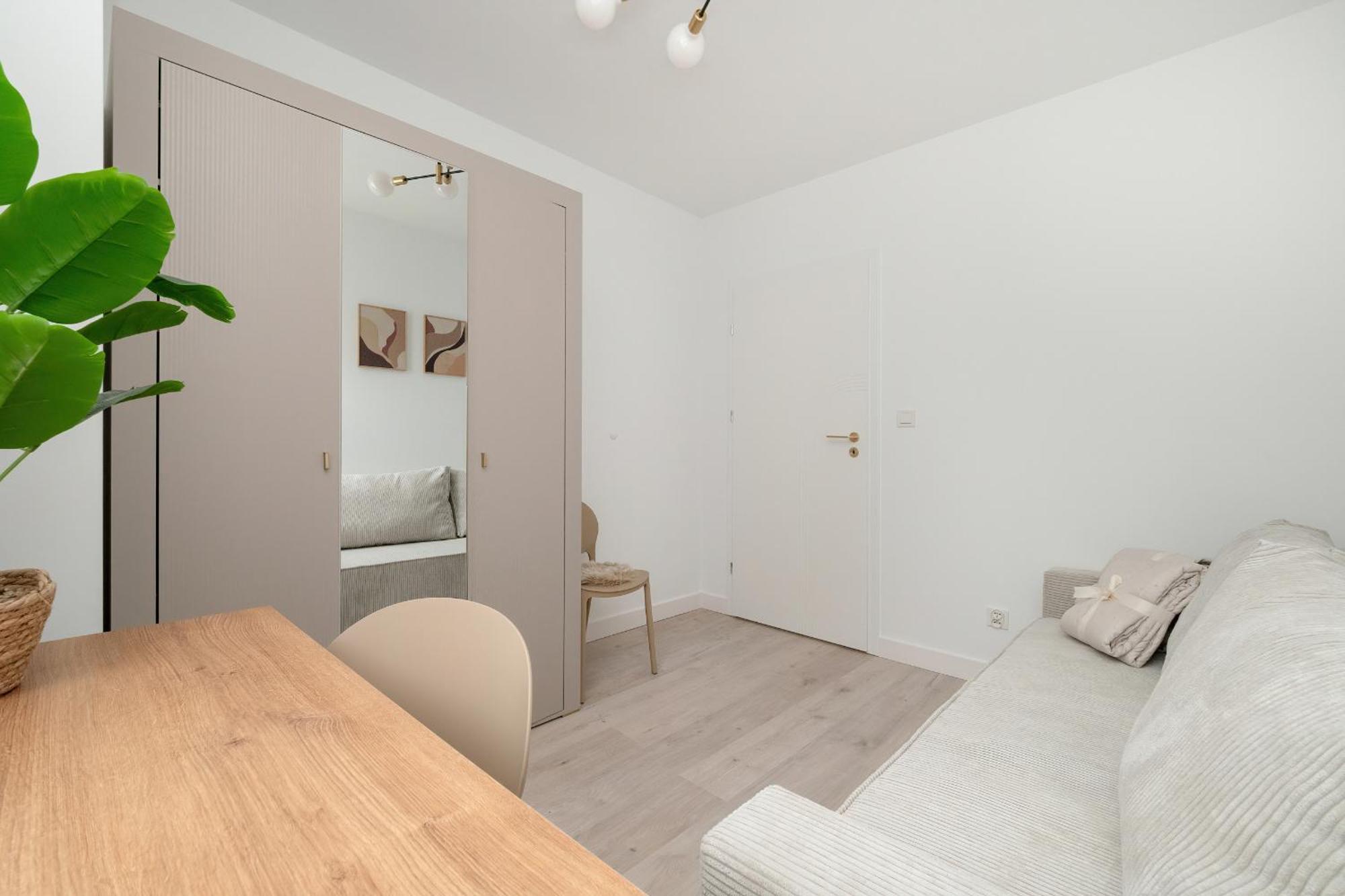 Exceptional Apartment With Parking By Noclegi Renters Katovice Exteriér fotografie
